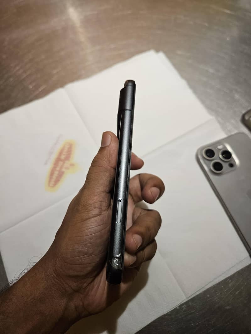 Google Pixel 8 3
