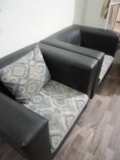 urgent sale due to shifting