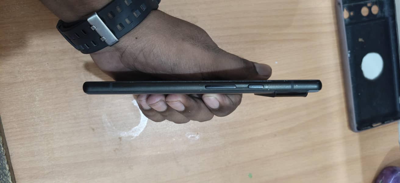 Google Pixel 6 4