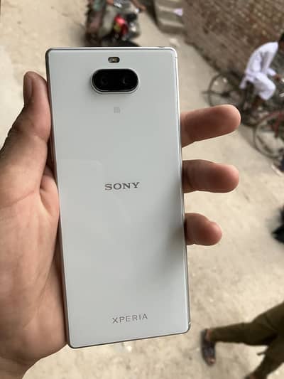 Sony xperia 8