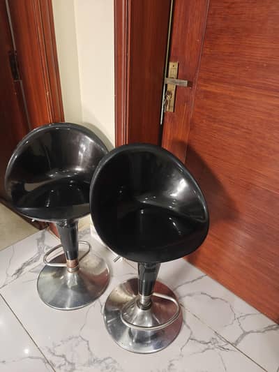 Pair of kitchen / parlor stools in good condition.