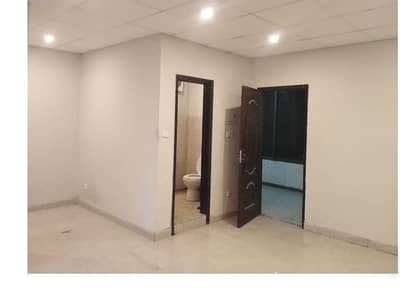Area 350 Square Feet Brand New Corporation Office Available For Rent In Main Boulevard Road Gulberg 3 Lahore