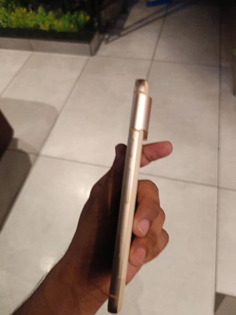 Google Pixel 8 3