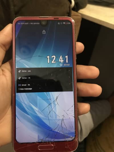 Sharp Aquos R2