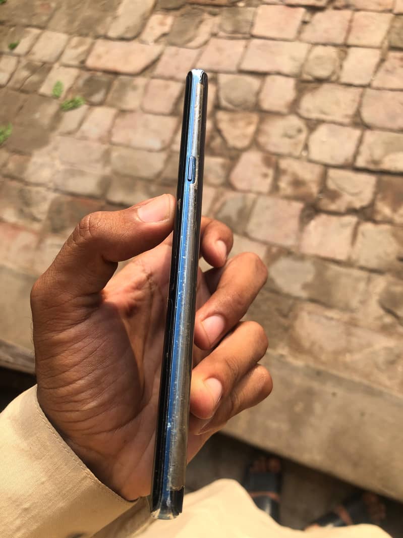 Samsung Mobile Note 9 4