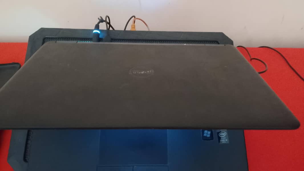 Dell Latitude E7250 6
