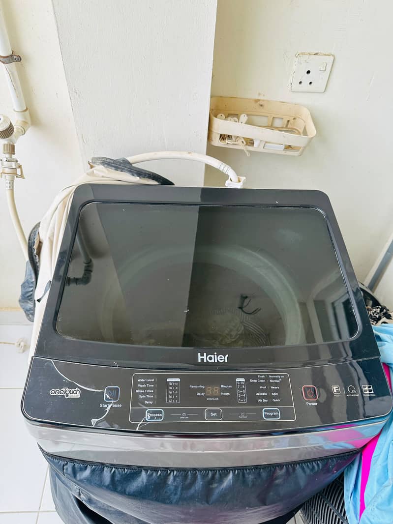 HAIER AUTOMATIC WASHING MACHINE 0