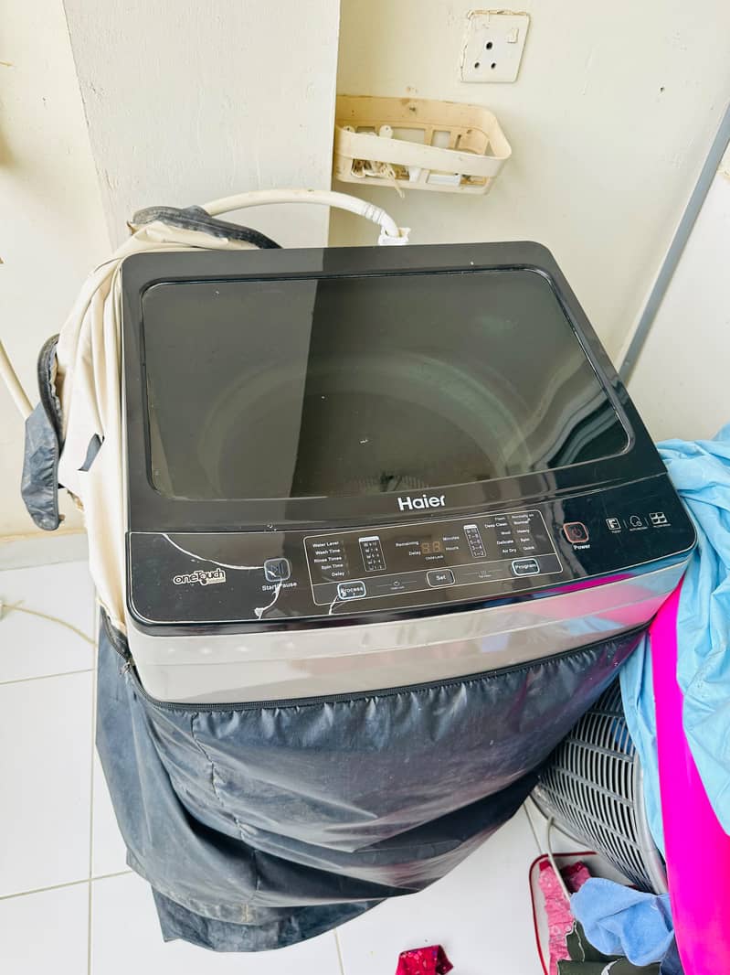 HAIER AUTOMATIC WASHING MACHINE 1