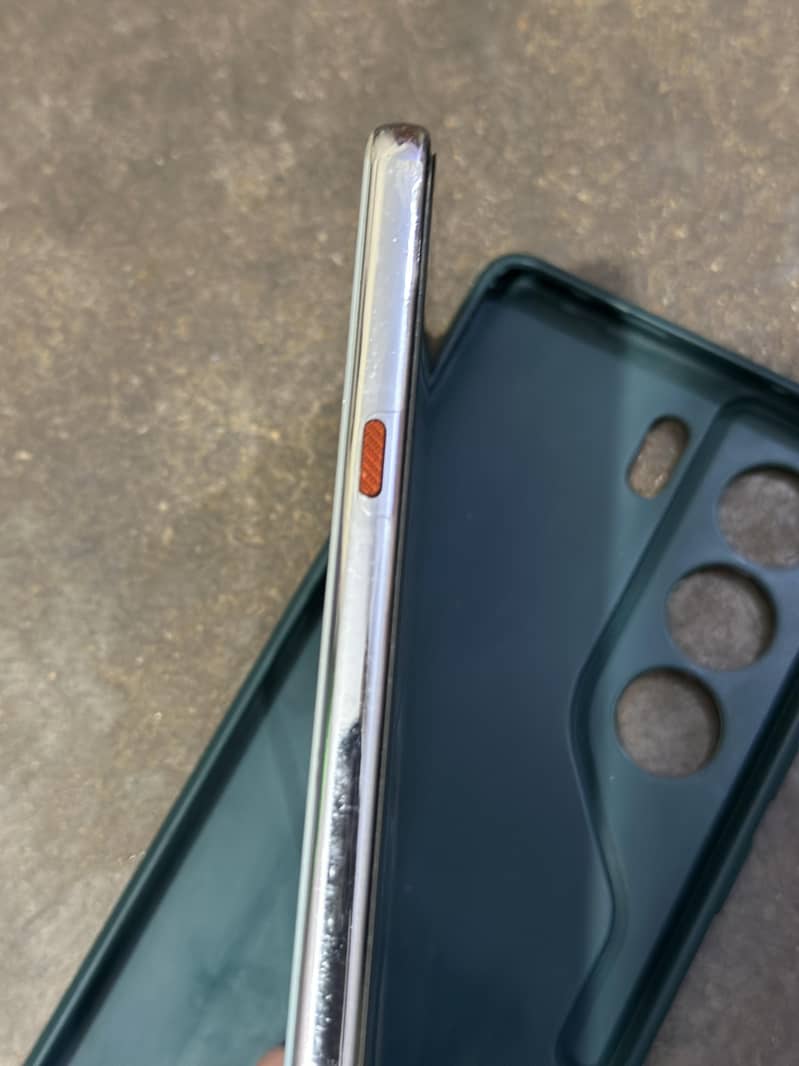 Tecno CAMON 40 4
