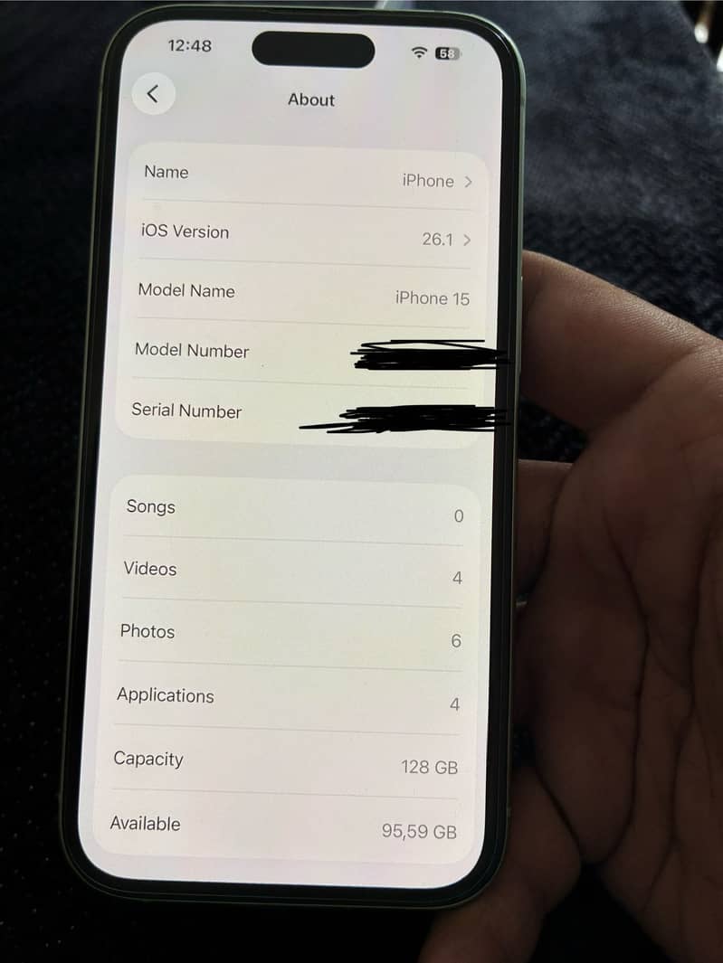 Apple iPhone 15 4