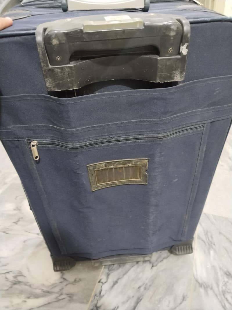 suitcase 0