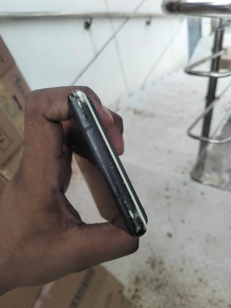 Google Pixel 6 4