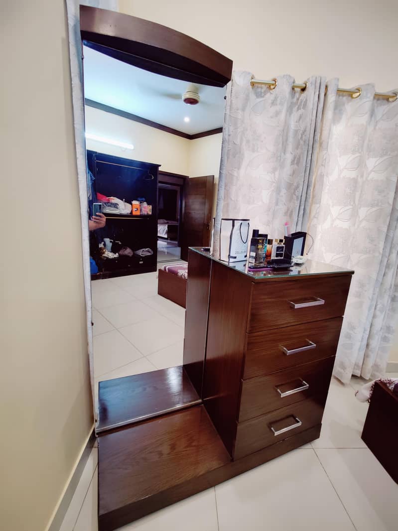 Bed Room Set 4