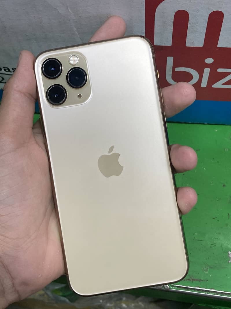 Apple iPhone 11 Pro 1