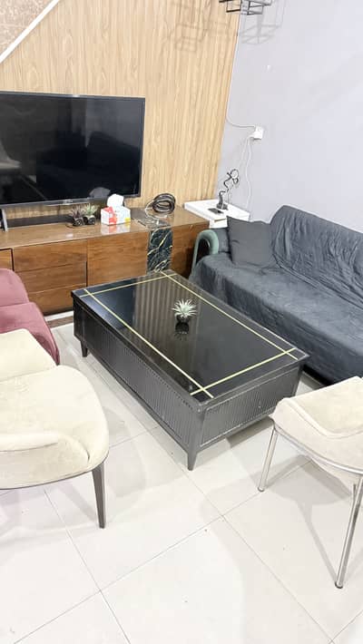 Center Table for Sale – Excellent Condition