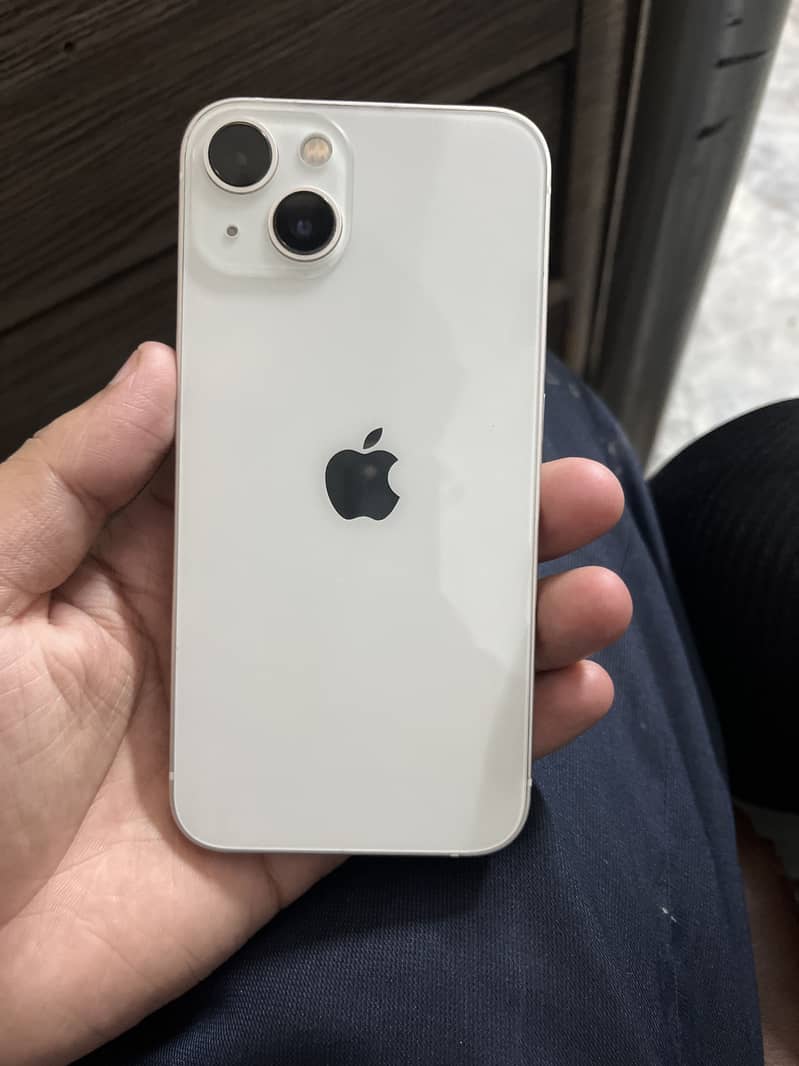 Apple iPhone 13 0