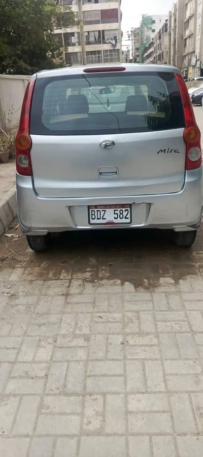 Daihatsu Mira 2009