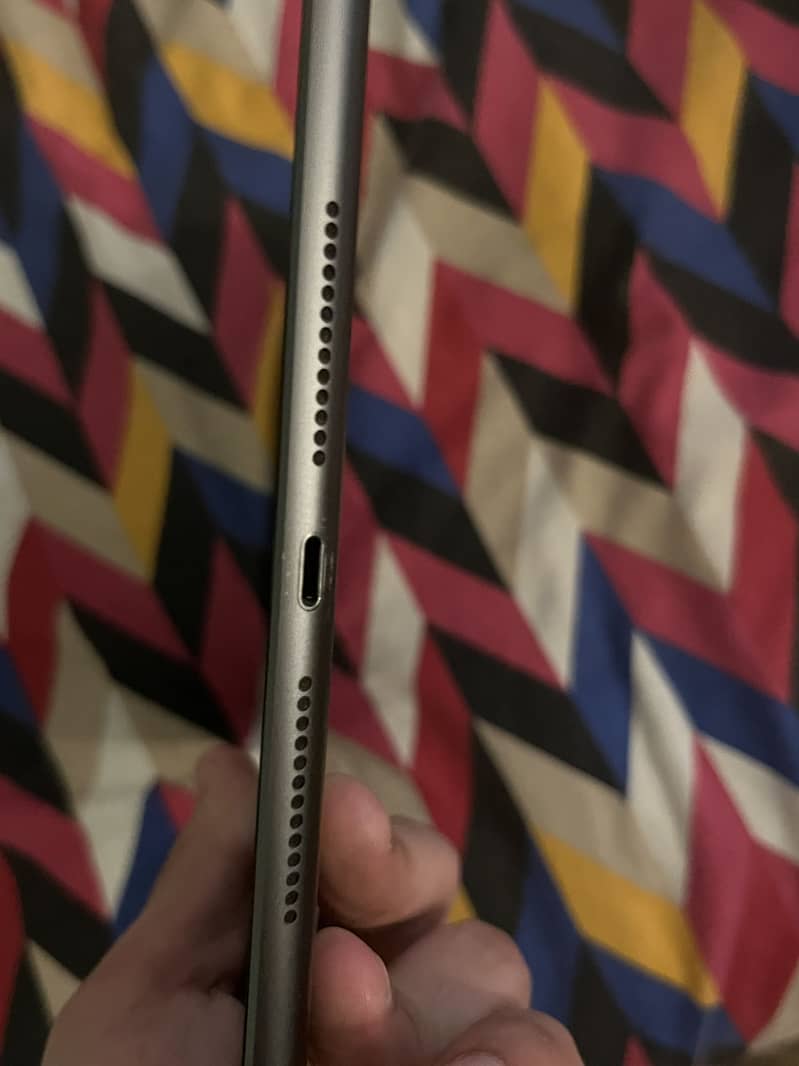 iPad 9th generation 64gb 3