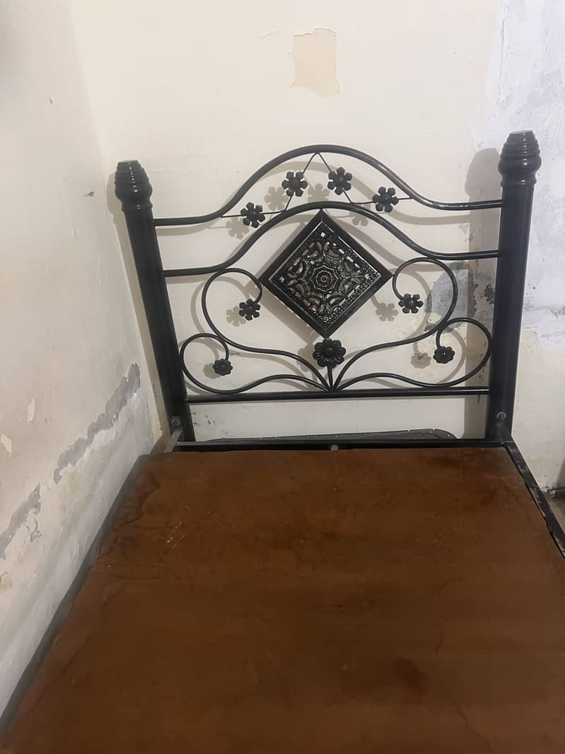 Single bed 1