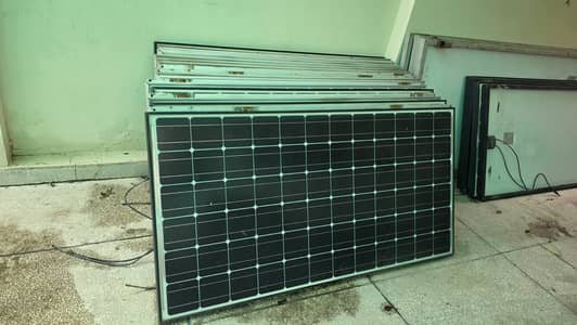 Used Solar panels 195 watt and 200 watt