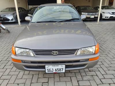 Corolla 2.0 D 2001 Modal Punjab Number Biomatric on the Spot