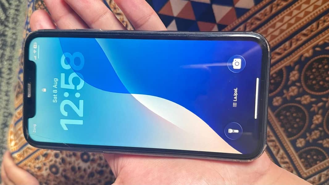 Apple iPhone 11 0