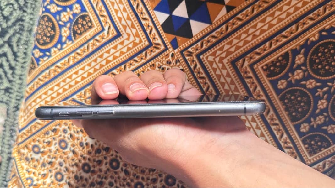 Apple iPhone 11 1