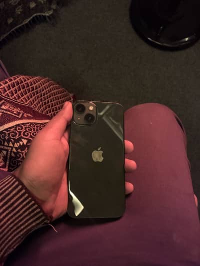 Apple iPhone 13