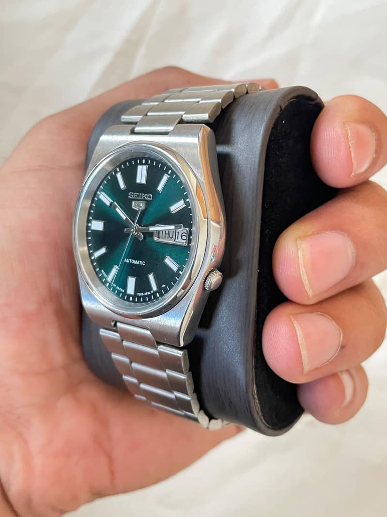 Rare Seiko 5 Automatic Green Dial | 7009 | Refurbished 3