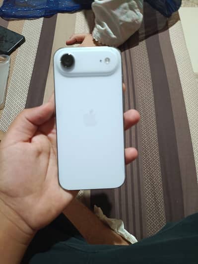 Apple iPhone 17 Air jv