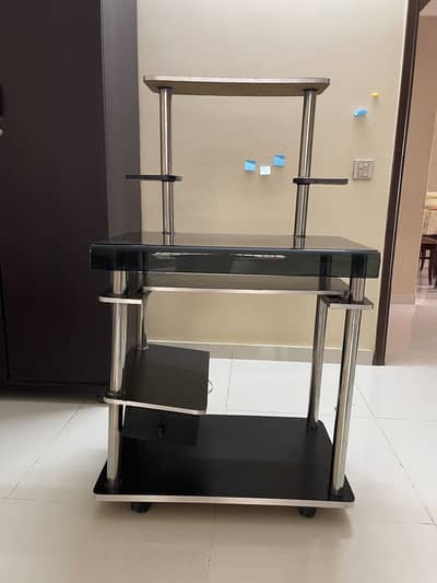Computer table