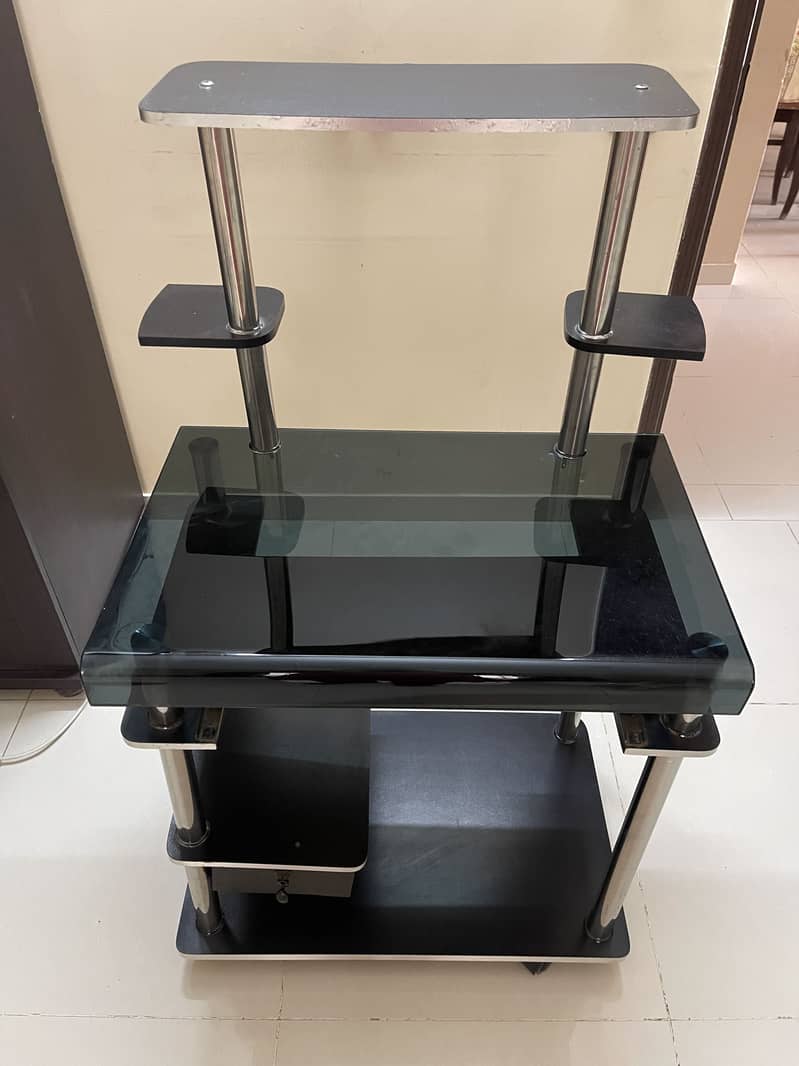 Computer table 1