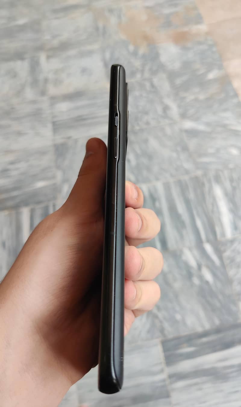 One Plus 9 Pro 4