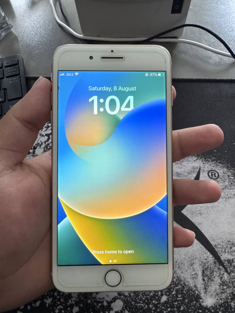 Apple iPhone 8 Plus 6