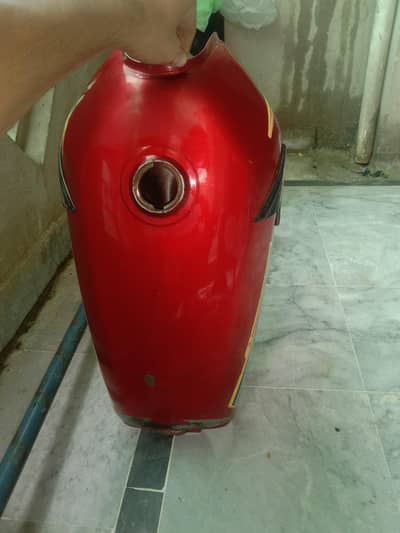 2026 model fuel tank ha red color ma ha.