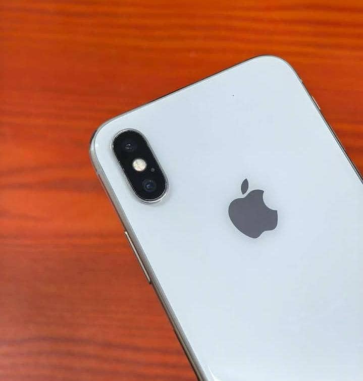 Apple iPhone X 2