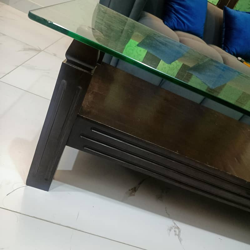 Tables, 3 Sets. 8