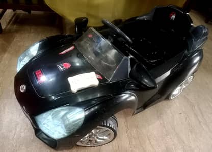 Kids baby Car Large size with Remotecontrol , (All ok) neat condition