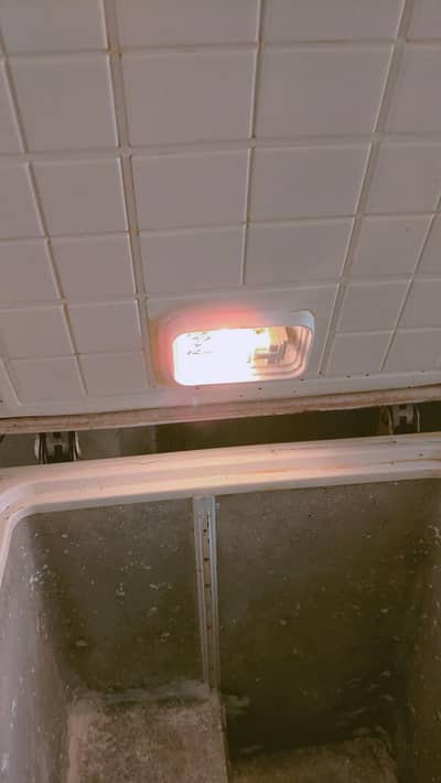 WAVES COMPANY FREEZER FOR SALE PRICE 35K