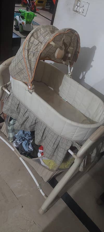 baby cot