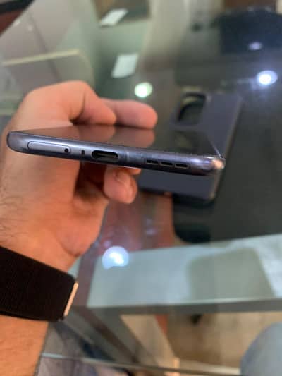 Spark 40 pro Plus