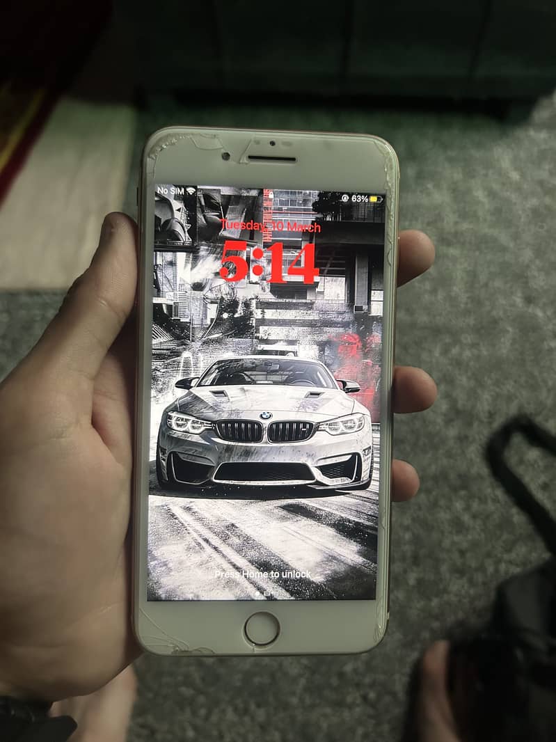 Apple iPhone 8 Plus 2