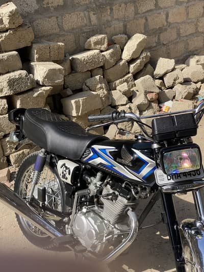 HONDA CG 125 BLACK COLOUR 2K25
