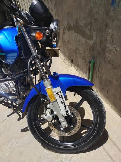 Yamaha ybr 125 dx showroom condition