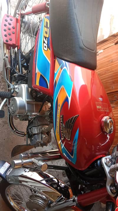 Honda CD 70 o³0. . . . 9116. . 4481