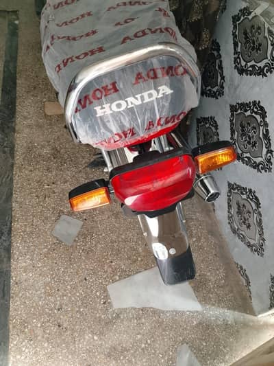 Honda 70 cd fresh bike number nai Laga