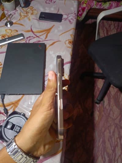 Apple iPhone 16 Pro