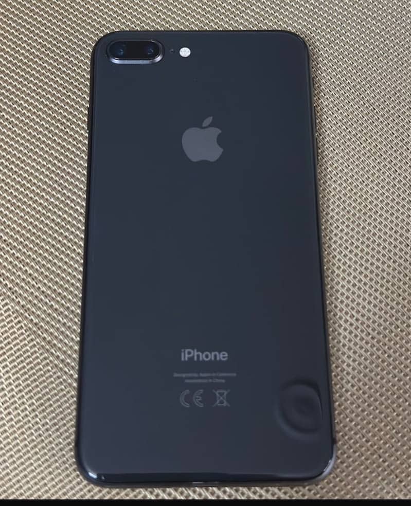 Apple iPhone 8 Plus 0