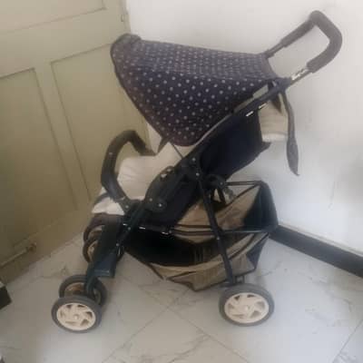 Graco branded pram for sale
