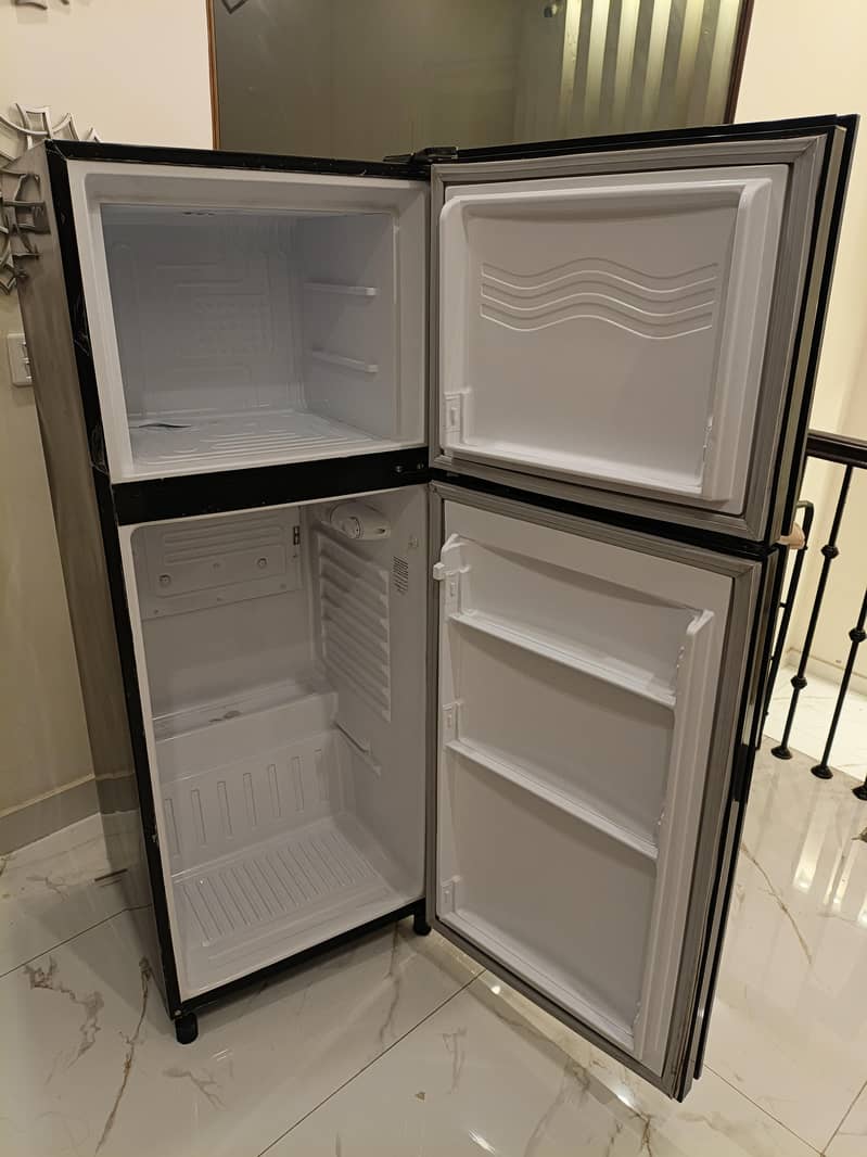 Waves Refrigerator 5